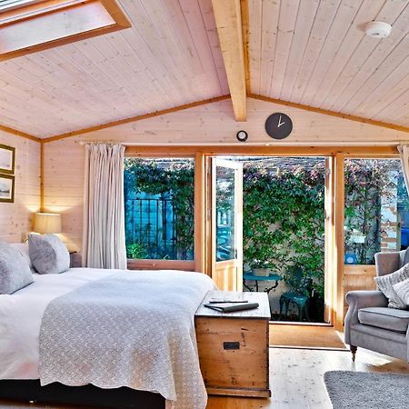 The Lodge - Luxury Lodge With Super King Size Bed, Kitchen & Shower Room Hurstpierpoint Exterior foto