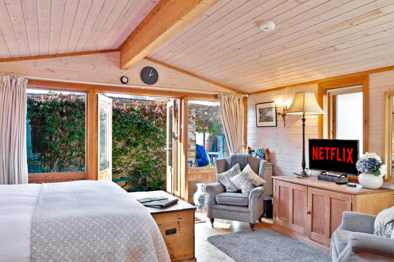 The Lodge - Luxury Lodge With Super King Size Bed, Kitchen & Shower Room Hurstpierpoint Exterior foto