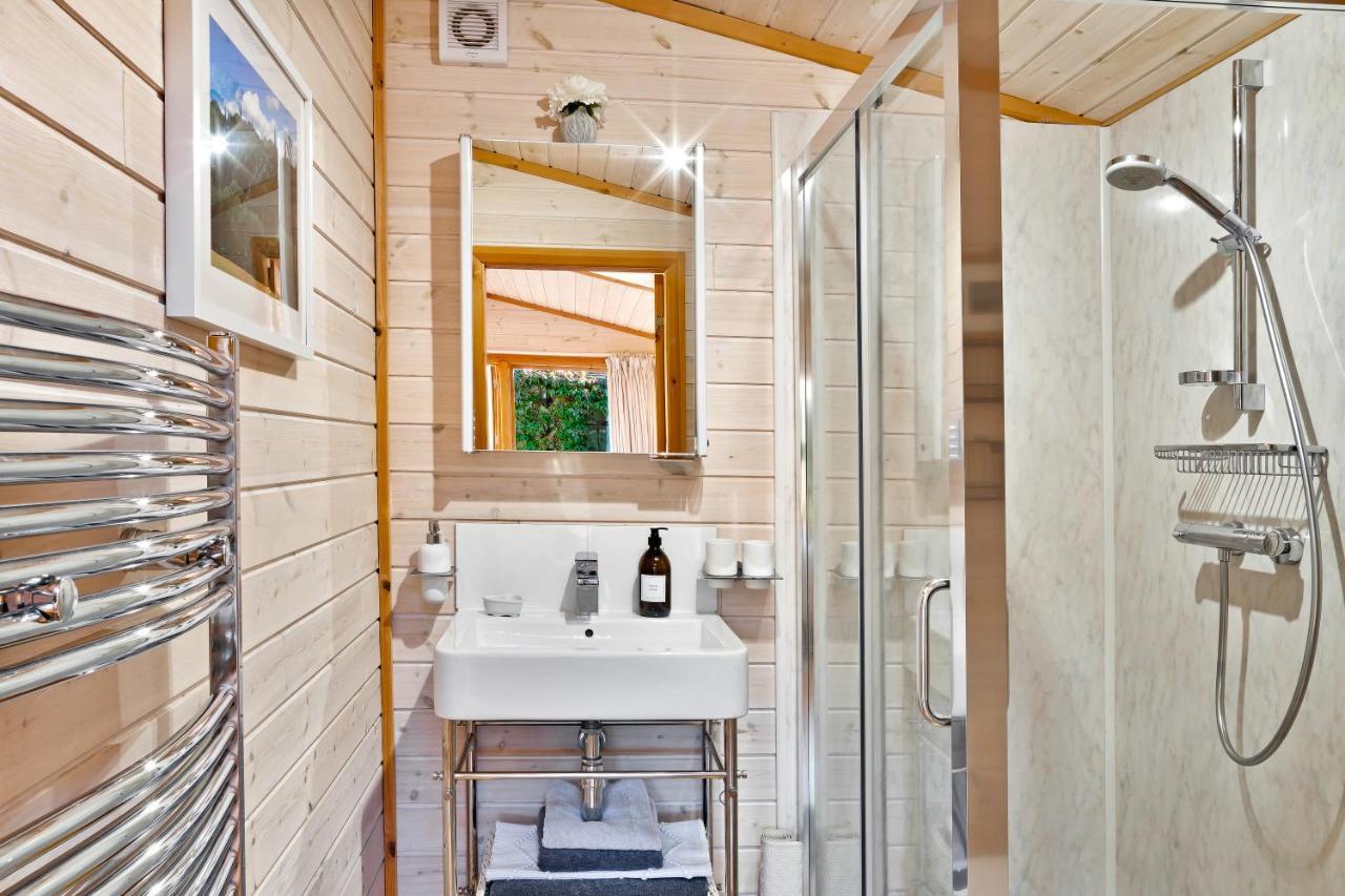 The Lodge - Luxury Lodge With Super King Size Bed, Kitchen & Shower Room Hurstpierpoint Exterior foto